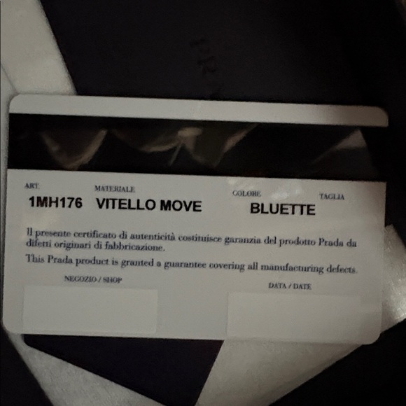 Authentic Prada Saffiano Leather Wallet - Picture 5 of 5